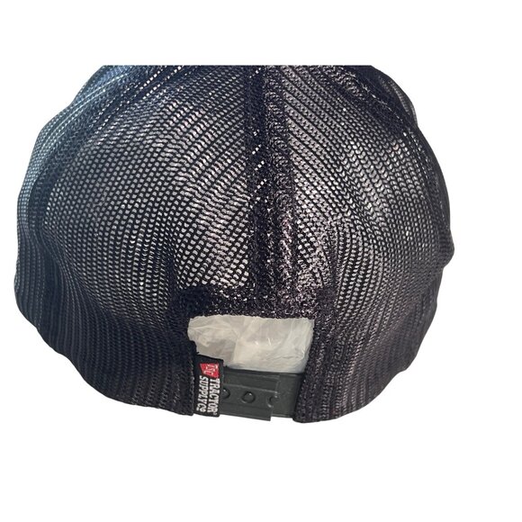 Tractor Supply Co. Red & Black Mesh Trucker Hat Snapback Adjustable Logo Patch - Picture 4 of 8